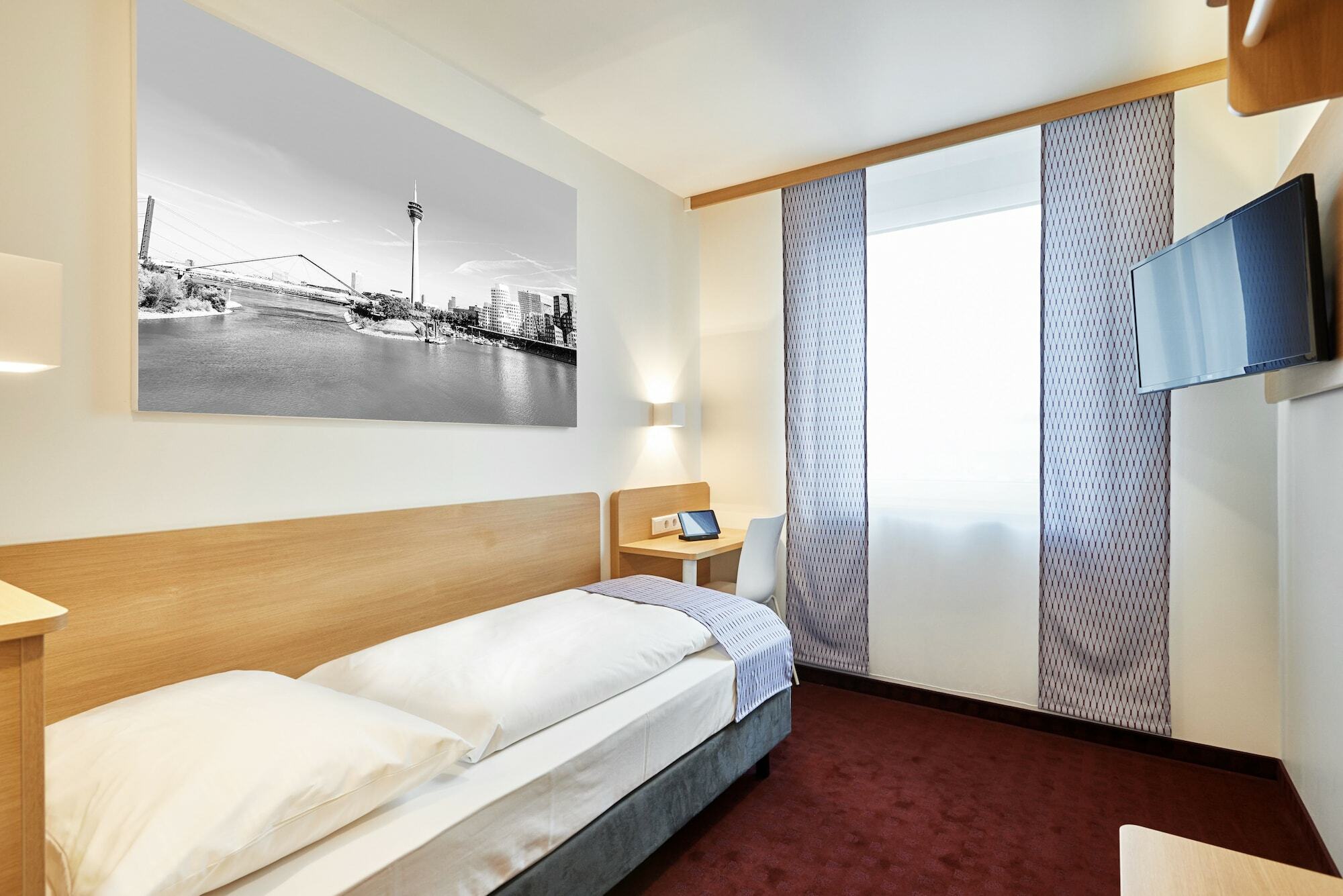 Mcdreams Hotel Dusseldorf-City Extérieur photo
